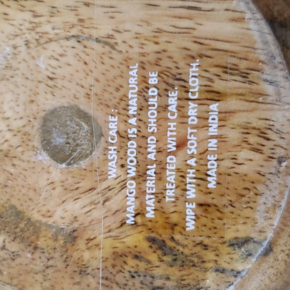 Mango wood bowl with flowers - Picture 4 of 7